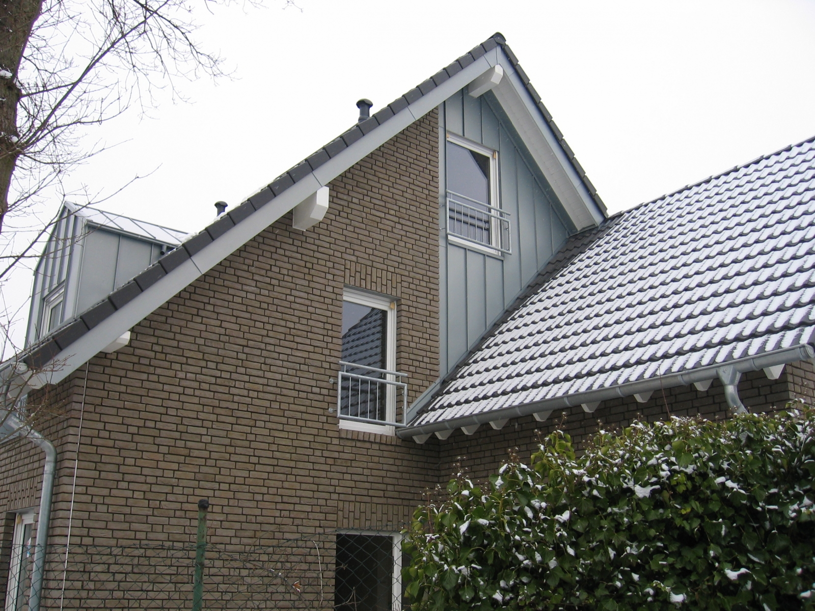 Haus-Bau-Team 003